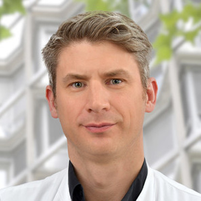 Autorenbild von Dr. med. Lars Neeb