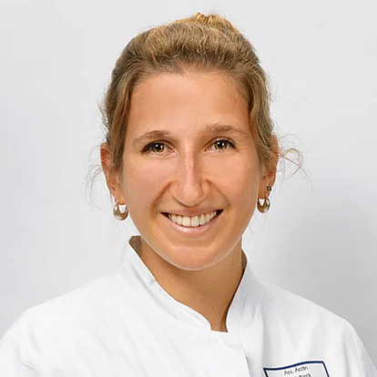 Autorenbild von Dr. med. Louisa Hofbeck