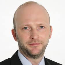 Autor "Univ.-Prof. Dr. med. dent. Dr. med. Sven Otto"