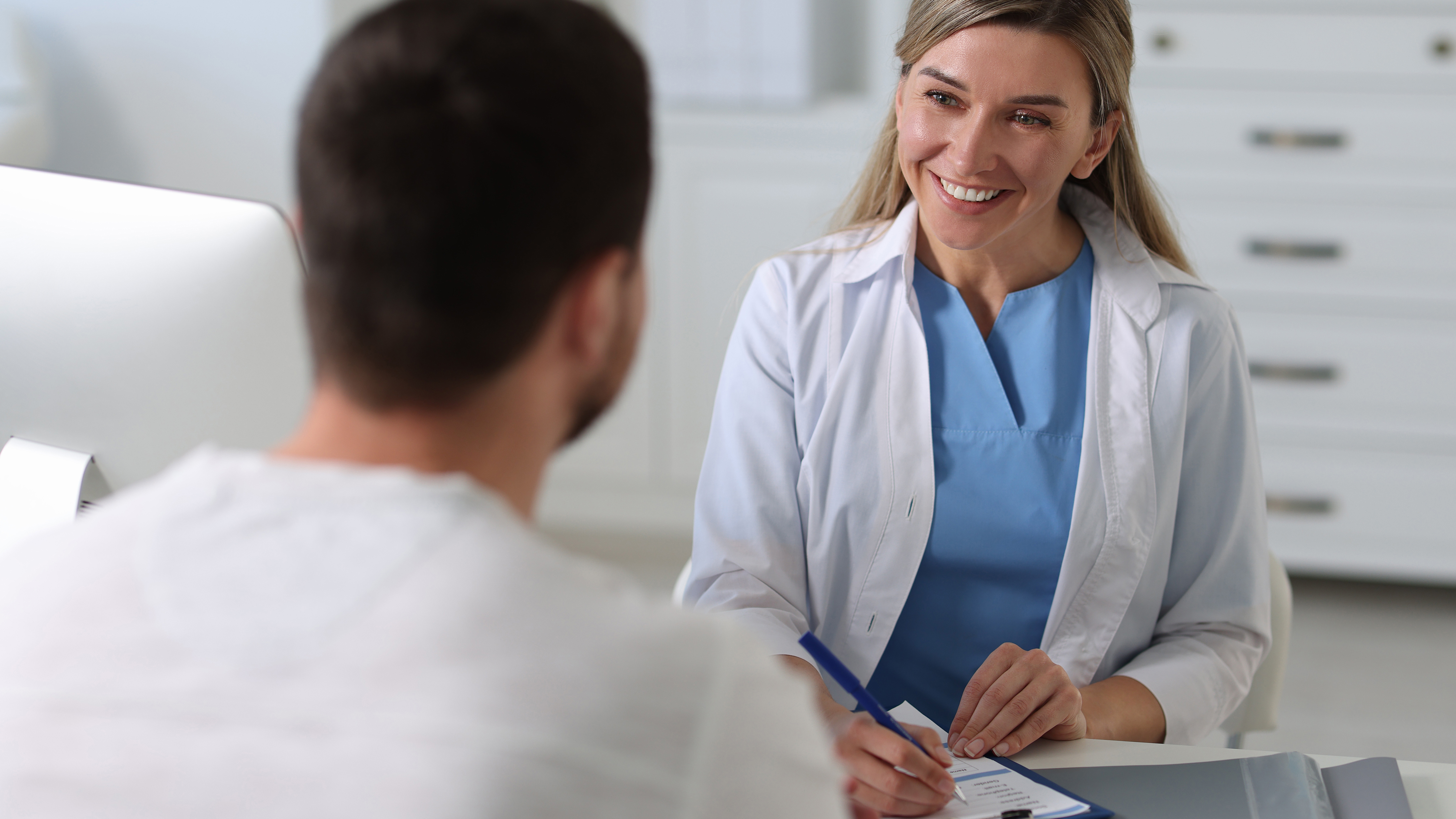 Logo der CME Fortbildung "Die Gesundheitsuntersuchung für Erwachsene: Hintergründe, Ziele und Chancen für die Hausarztpraxis "