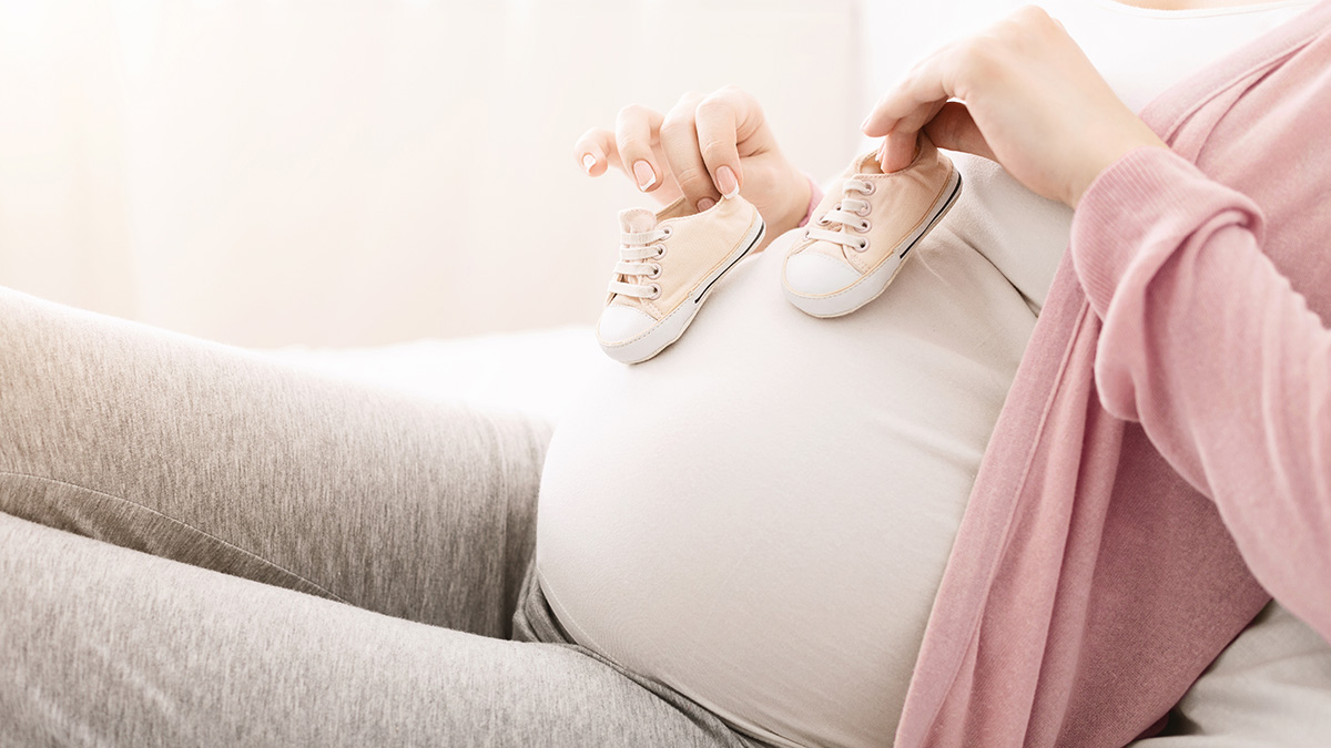 Teaserbild zum CME: Globaler Konsensus zur Behandlung von CED in der Schwangerschaft